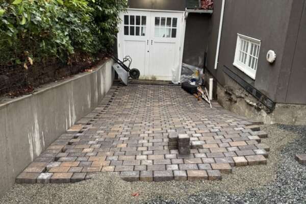 5A6DC7E0-0F9F-4454-A977-E095CAE4203B_1_105_c